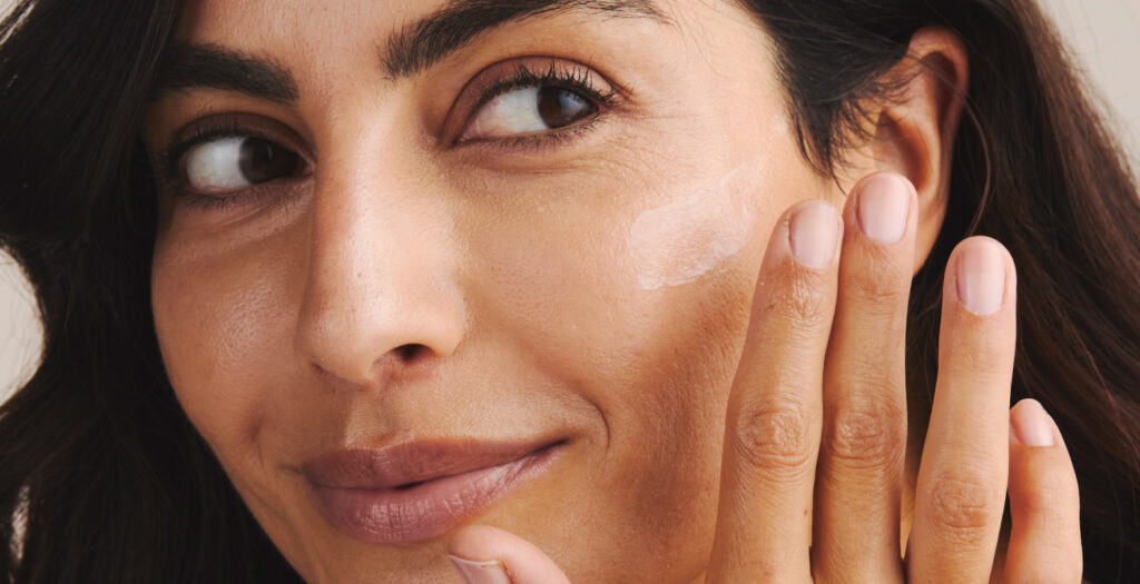 What Is The Retinol Sandwich Method?